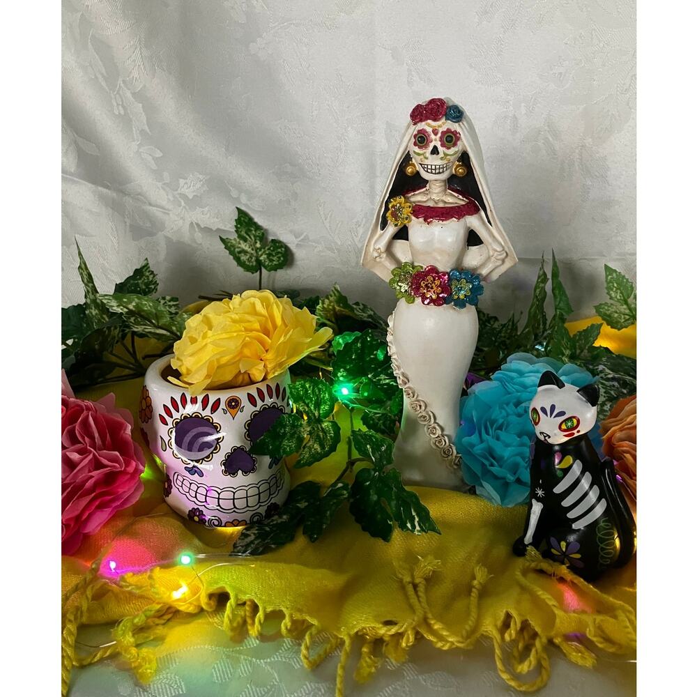 Day of the Dead Centerpiece Dia de los Muertos Skeleton Bride Cat Decor